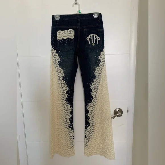 Vintage Jeans Lace Embellished with beads - Picture 2 of 12